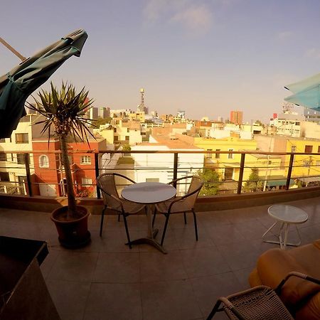 La Casa De Karla Hostel Lima Bagian luar foto