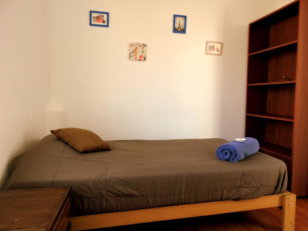 La Casa De Karla Hostel Lima Bagian luar foto