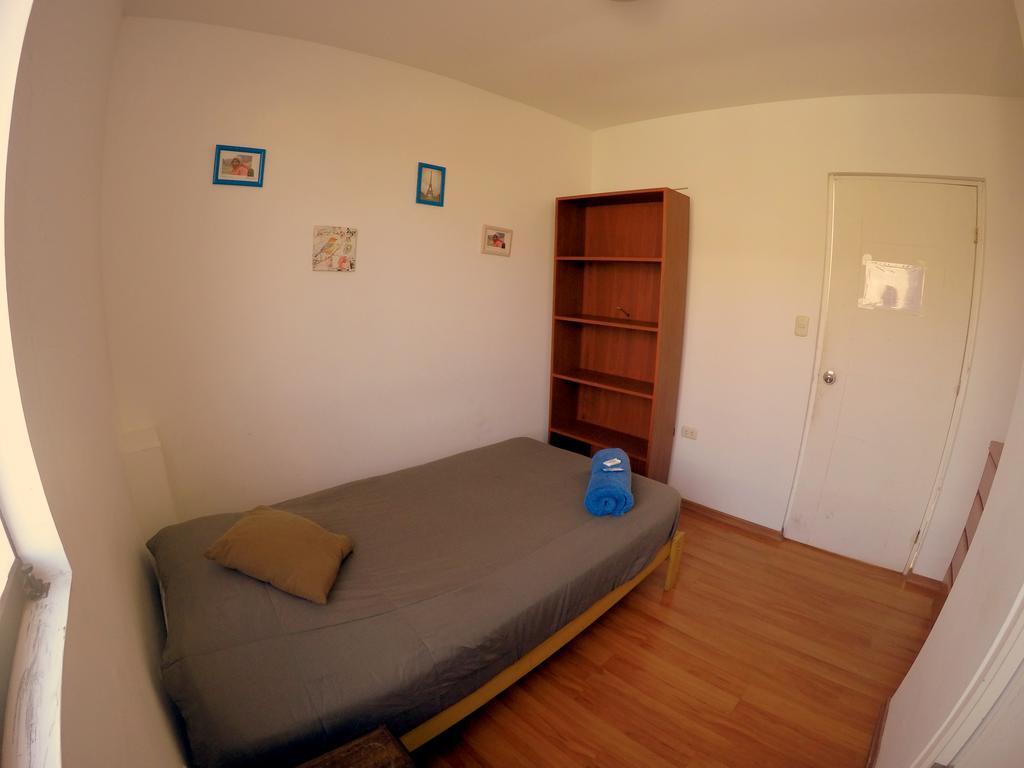 La Casa De Karla Hostel Lima Bagian luar foto